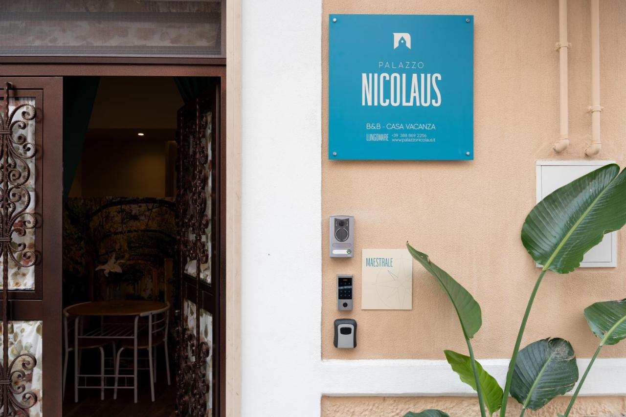 Palazzo Nicolaus Del Lungomare Bed & Breakfast Bari Exterior foto