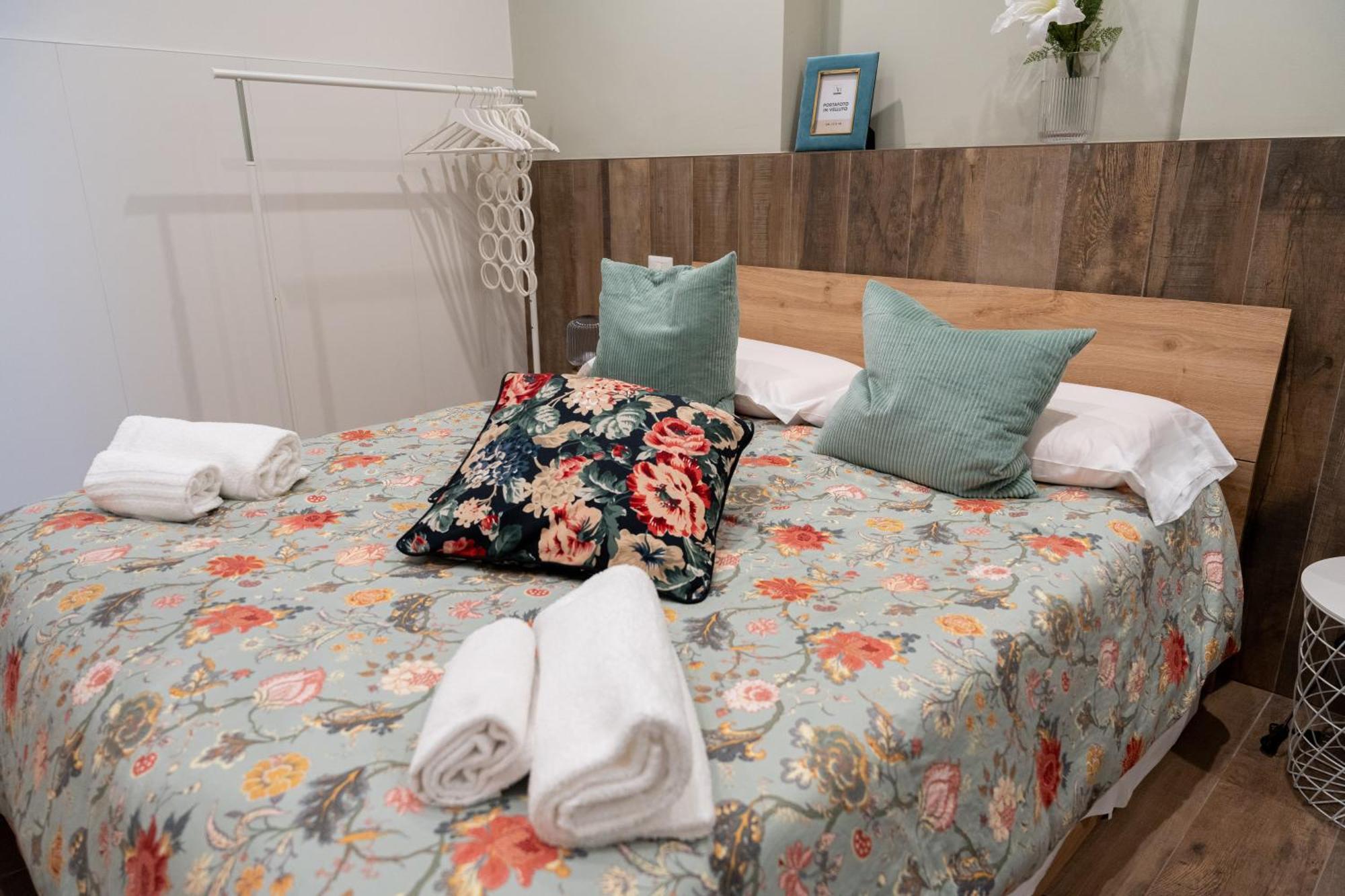 Palazzo Nicolaus Del Lungomare Bed & Breakfast Bari Exterior foto
